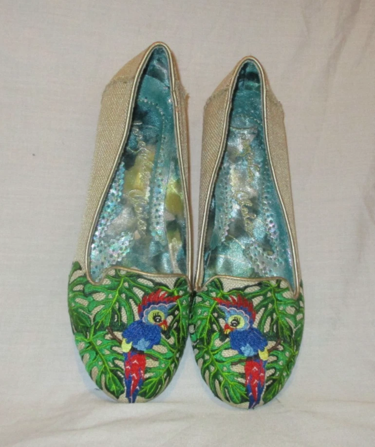 IRREGULAR CHOICE - Parrot and monstera leaf flats Size 39 EU - 8 AU / US 8 - image 2 of 4