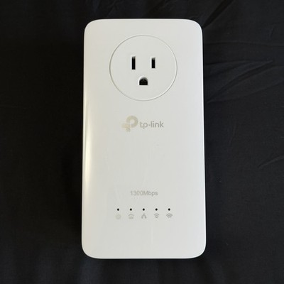 TP-Link TL-WPA8631P AV1300 AC1200 Passthrough Powerline AC WiFi Extender