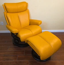 Ekornes Stressless Large Clementine Leather "Magic" Swivel Recliner & Ottoman