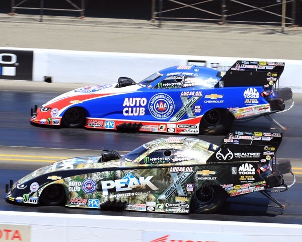JOHN FORCE & ROBERT HIGHT FUNNY CARS RACING DOWN TRACK 8X10 GLOSSY PHOTO #2Z