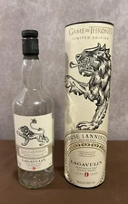 GAME OF THRONES House Lannister Collectible Bottle Scotch Whisky LAGAVULIN 9 yr.
