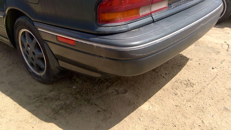 Conjunto de cubierta de parachoques trasero verde original Mitsubishi Galant Vr-4 1990 1991 1992 Foto 2 de 4