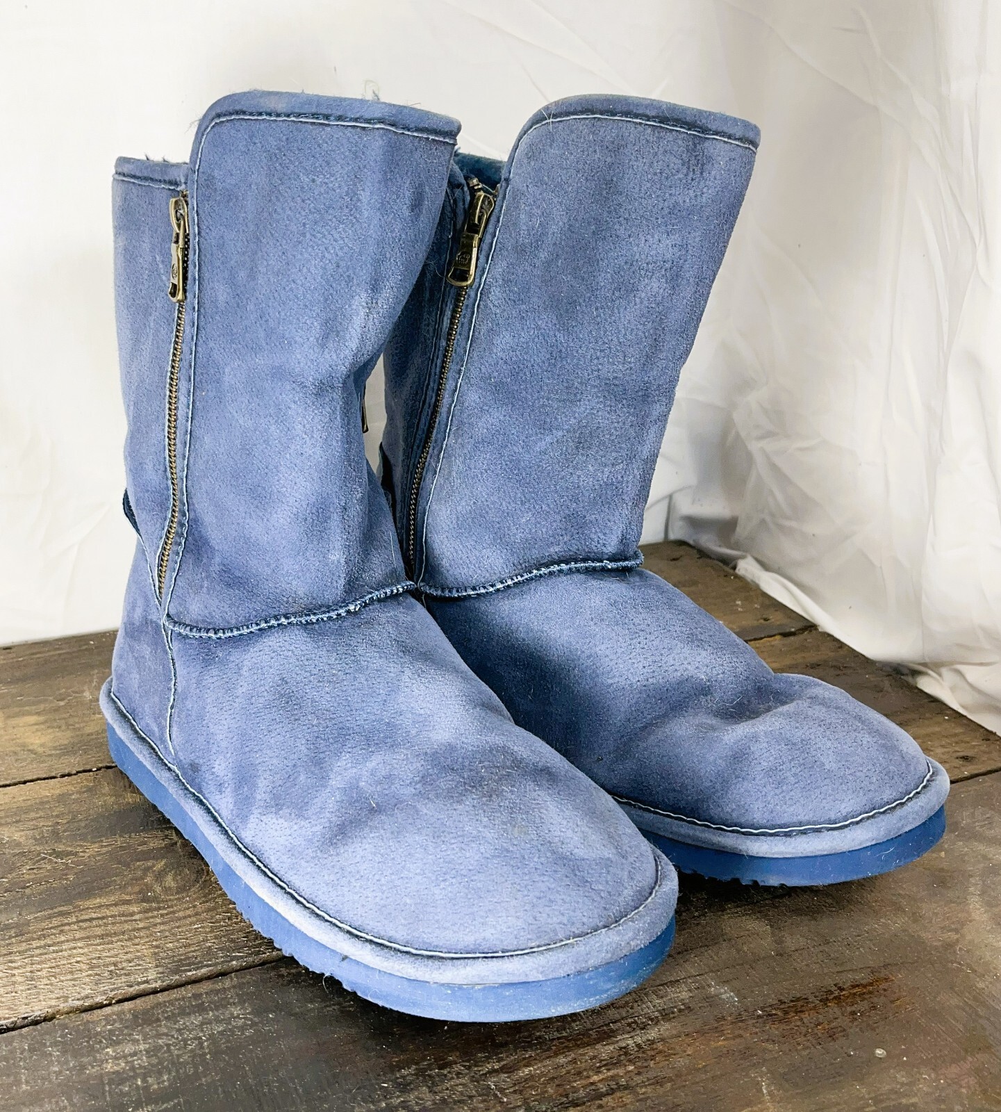 LAMO Womens Boots Size 12 Shearling Suede Boots Blue Faux Fur Great