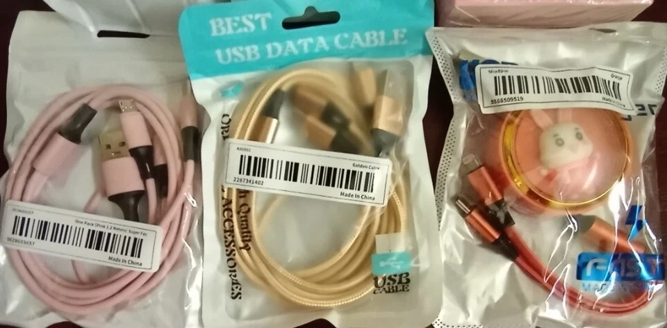 3 In 1 Charging Cable 5 pieces Gift Set 2 Rabbit, 1 Hello Kitty, 1 Gold, 1 Pink - Image 3 of 4