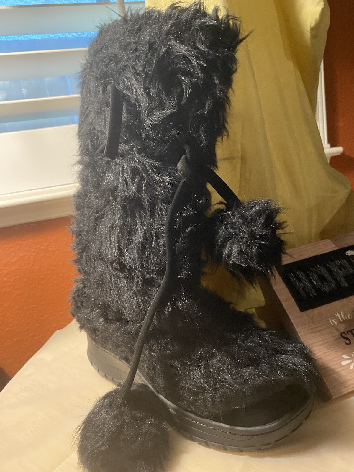Picture 1 of 3