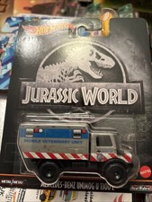 Hot Wheels Premium Jurassic World Mercedes-Benz Unimog U 1300 L