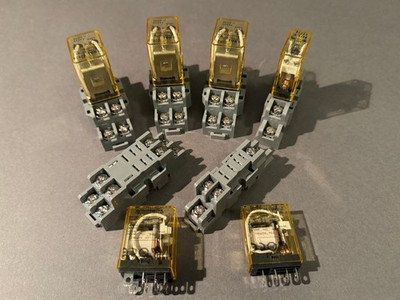 IDEC RH2B-UAC24V / RH1B-UAC24V Plug-in ''Ice Cube'' Relays with DIN Sockets