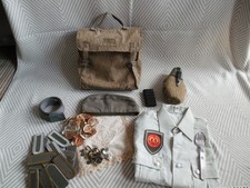 Konvolut NVA: Packtasche, Koppel, Besteck, Hemd, Abzeichen u.a. DDR
