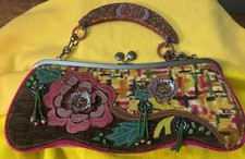 MARY FRANCES EXCELLENT PURSE DECORATED WITH BEAUTIFUL STONES AND STITCHERY