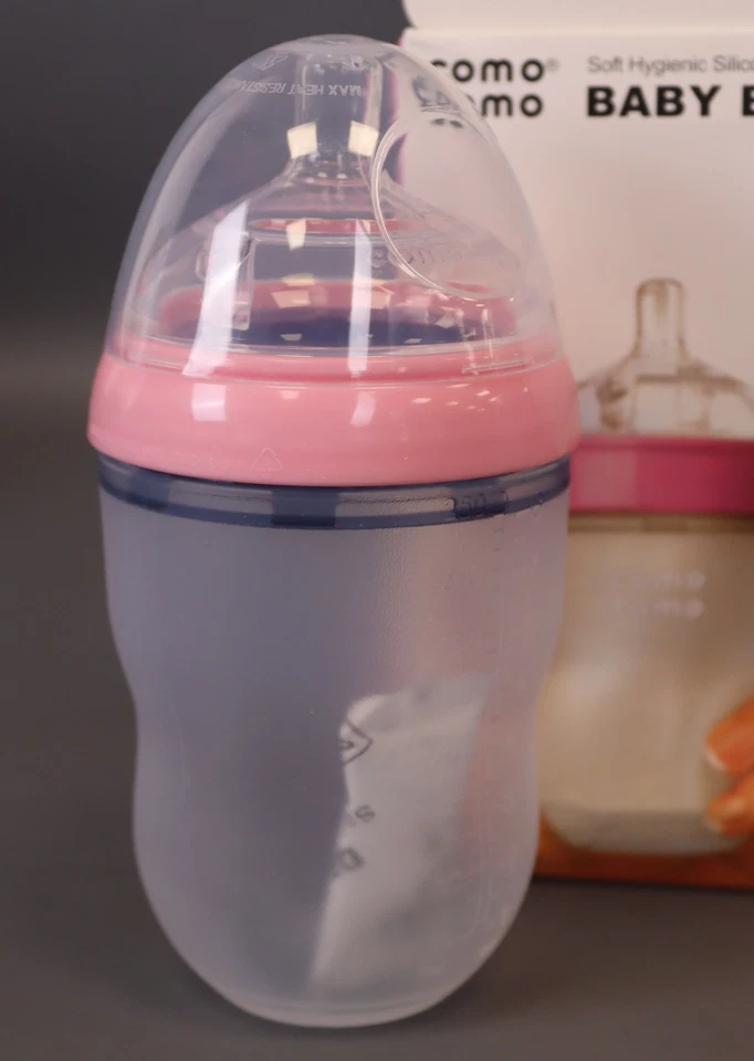 Comotomo Silicone Bottle 8-Oz (2 Pack)- Pink - Image 4 of 4