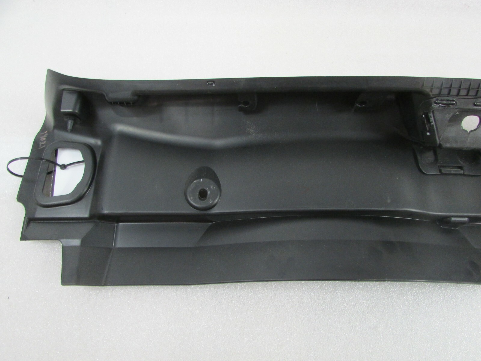Maserati Ghibli, Trunk Latch Carpet Cover, Used, P/N 670011415