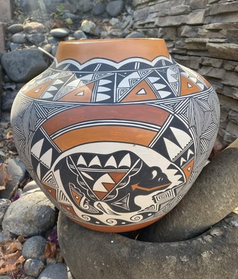 Native American Acoma Fine Line Hand Painted Pottery Roberta Trujillo