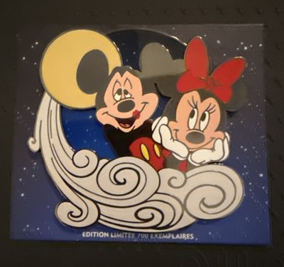 Disney DLP 2025 Moon Couple Mickey & Minnie LE 700 pin 