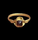 BEAUTIFUL MEDIEVAL GOLD & GARNET QUATREFOIL  RING - CIRCA 14th-15thC AD  (0532)