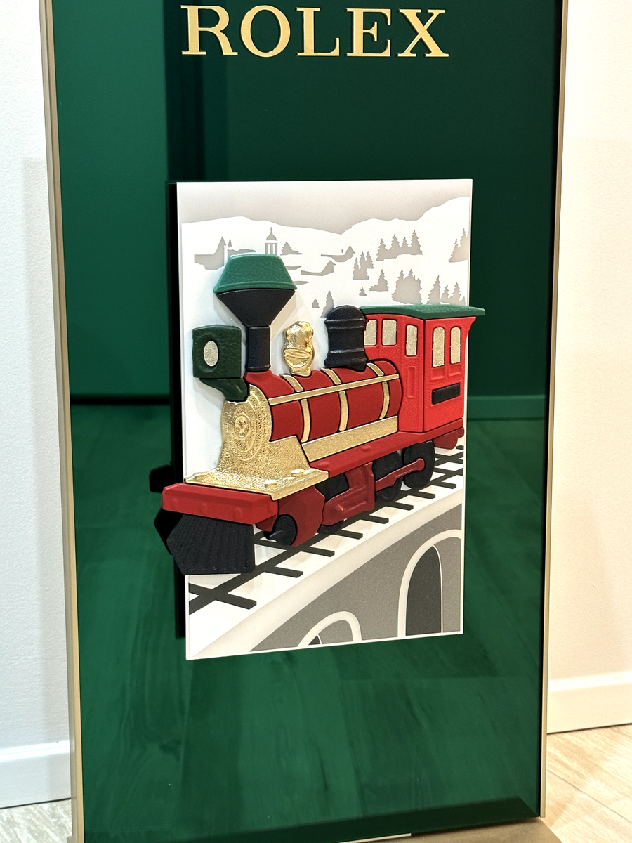 ROLEXディスプレイ Rolex Day-Date 128239 Fluted Bezel MOP White Diamond Dial