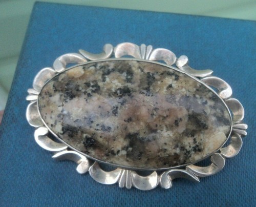 Attractive LARGE Victorian Scottish Silver Agate Brooch c.1890 / 1900 Scotland - Picture 9 of 10