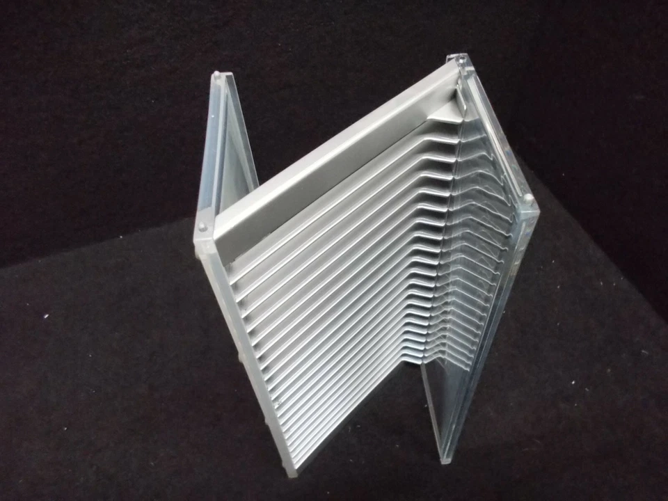 Design-CD Ständer, aus Plexiglas, für 20 CD's. #IK-467 - Bild 2 von 3