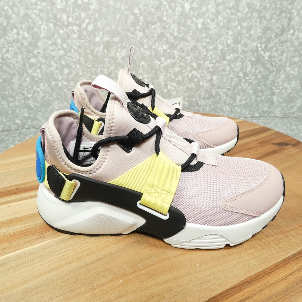 nike huarache yellow zip