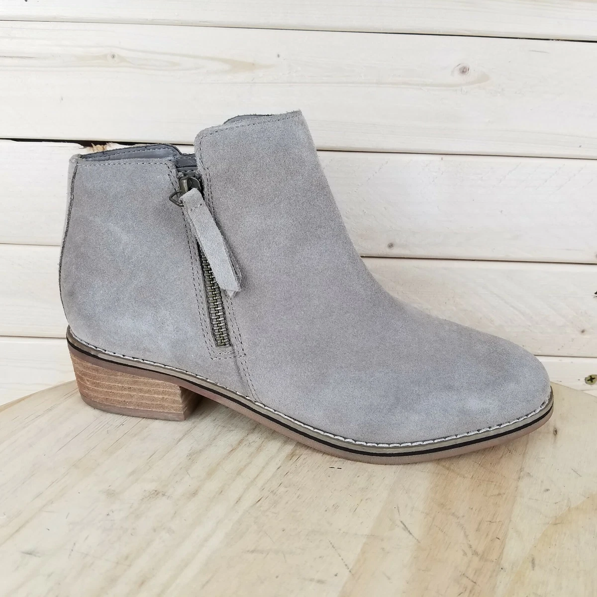 Blondo Linda Waterproof Gray Suede Leather Side Zip Booties Ankle