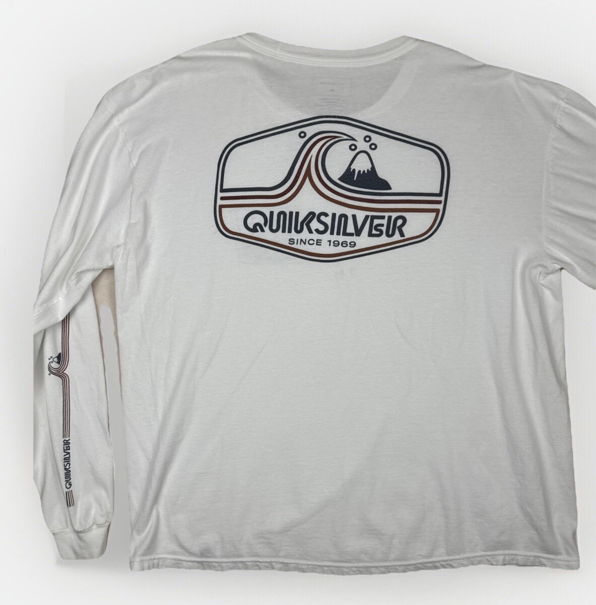 Quicksilver White Long sleeve Men’s Sz XL Surf Skate retro style