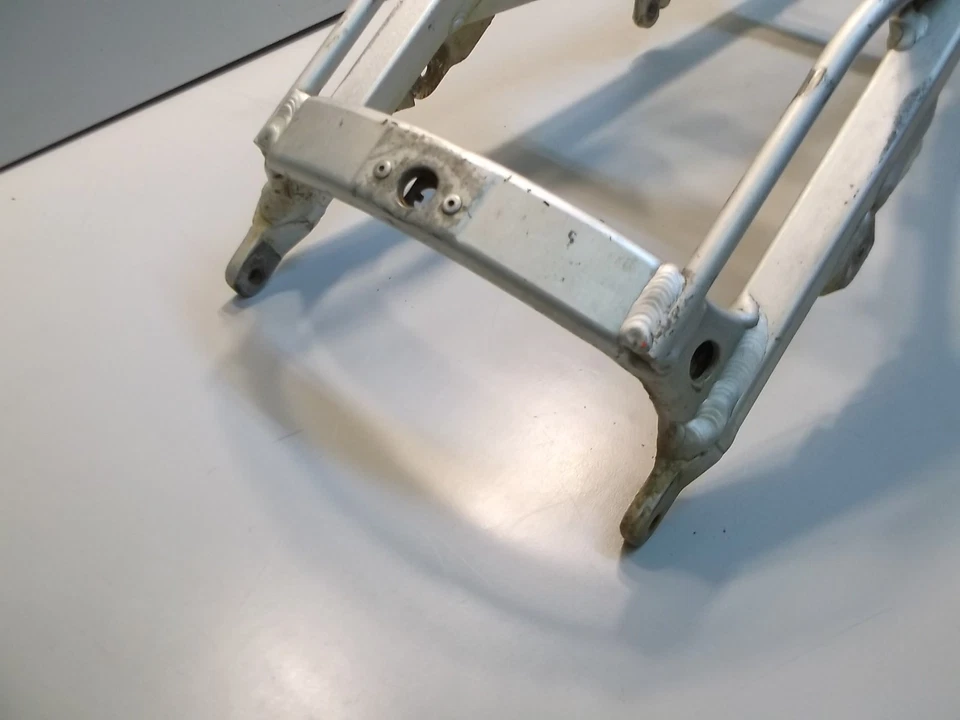 Subquadro de alumínio Husqvarna 410 TE410 TE610 TC610 1999 modelos  - Imagem 3 de 4