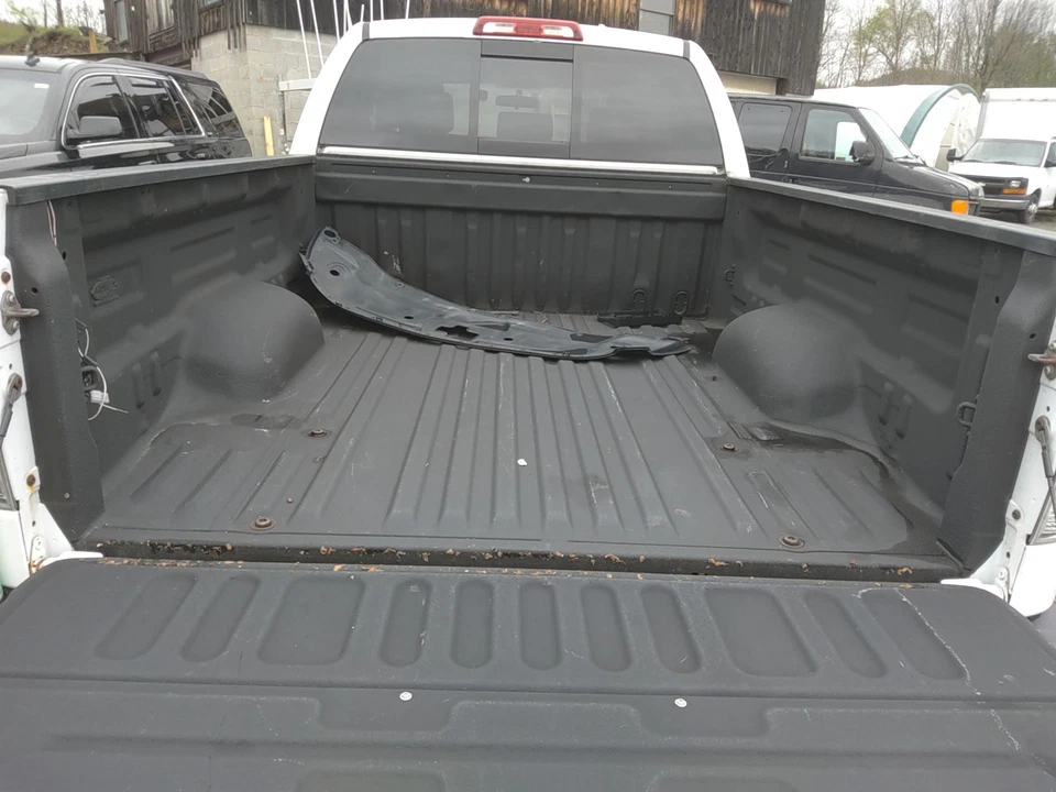 12 TOYOTA TUNDRA Pickup Box/bed crew Cab (4 Dr 5' 5" Box) WHITE - Image 3 of 3