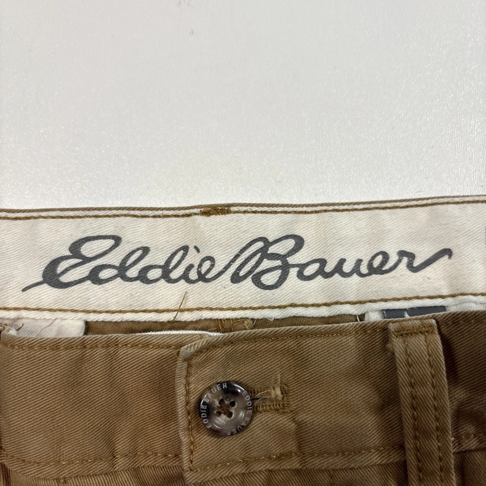 Y2K Eddie Bauer Legend Wash Mens 33x32 Brown Khaki Pants Classic Fit 100% Cotton - Image 2 of 4