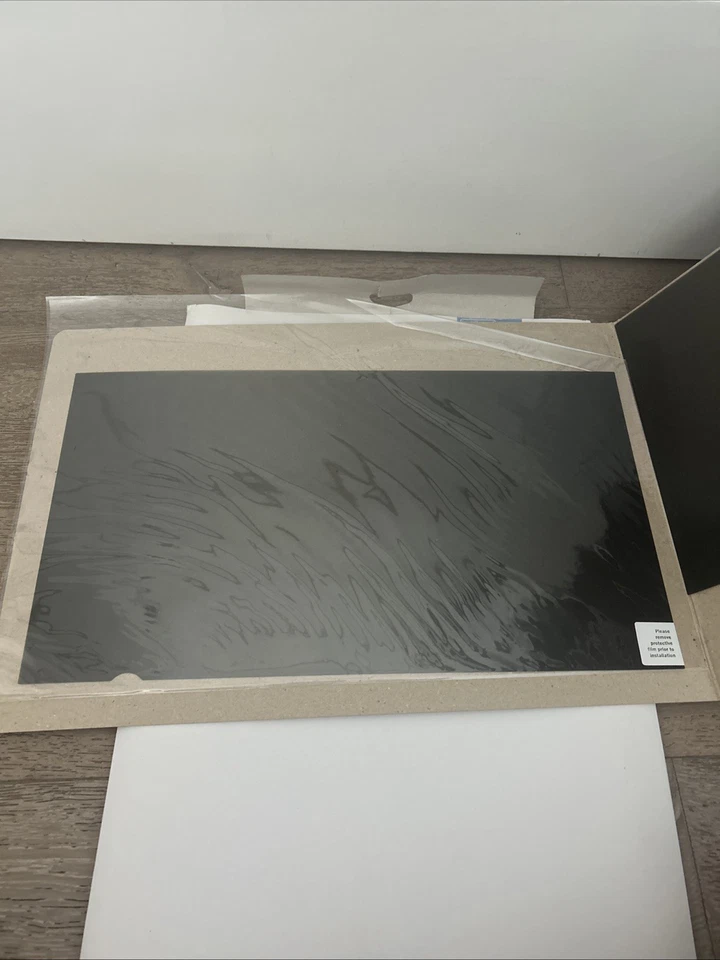 2 Targus 20" Widescreen (16:9) Monitor Privacy Screens - ASF20W9USZ NEW - Image 4 of 4