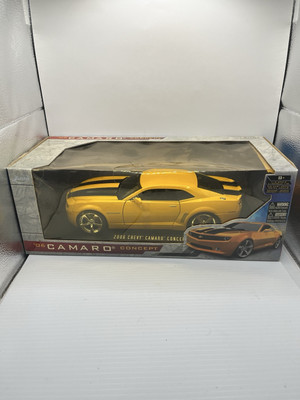 1:18 2006 Chevrolet Camaro Concept Bumblebee Jada Toys