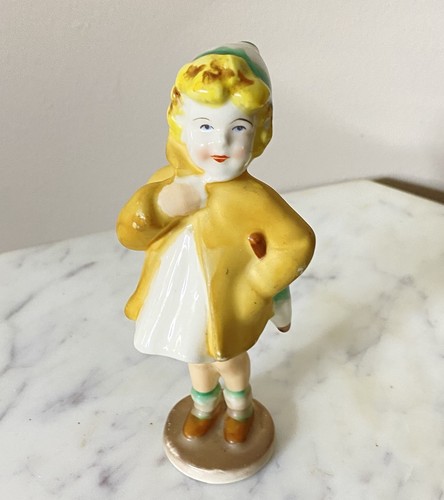 Vintage Frühlingsmädchen mit Regenschirm ca. 5,5 cm Japan 50er Jahre selten
