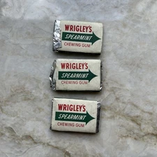 vintage "short"  Wrigley's Spearmint stick of chewing gum  3 Pieces