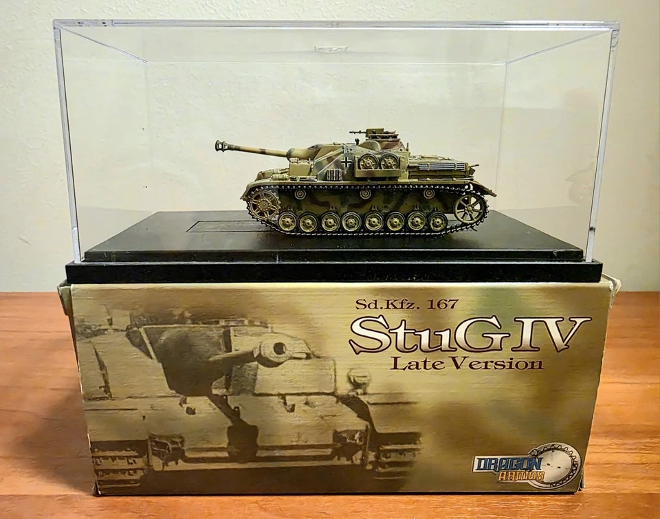 Dragon Armor 1:72 StuG.IV Late Version, 17th Pz.Gren Div. Ardennes January 1945. - Image 2 of 4