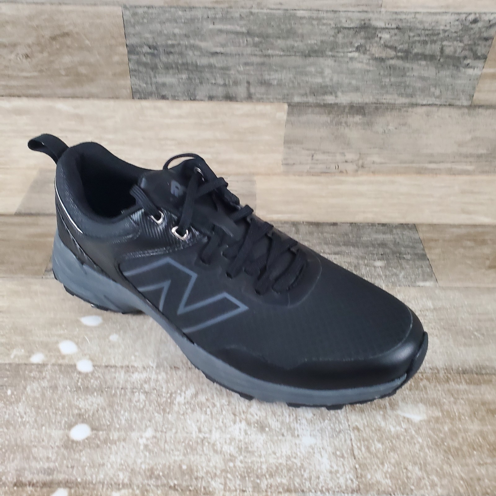 New Balance Brighton V2 Mens Golf Shoes Sz 9 Athletic Black Gray Spike Sneakers New Balance Brighton V2 Mens Golf Shoes Sz 9 Athletic Black Gray Spike Sneakers