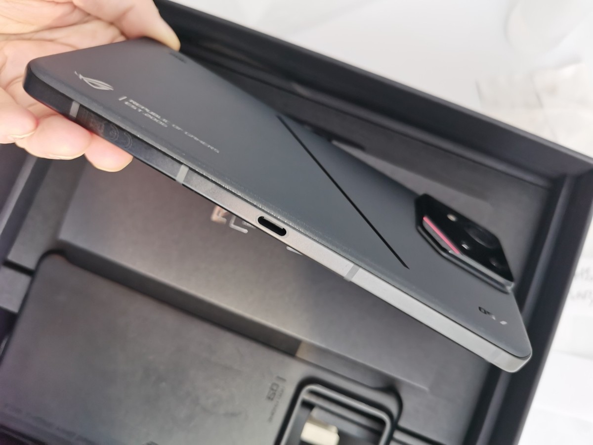 Asus ROG Phone 9 Pro 5G 16+512GB Unlocked 6.78