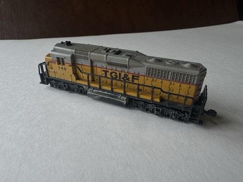 Locomotora diésel Atlas escala N GP-30 #4062 TGI&F #749 estuche original | Condition: Used