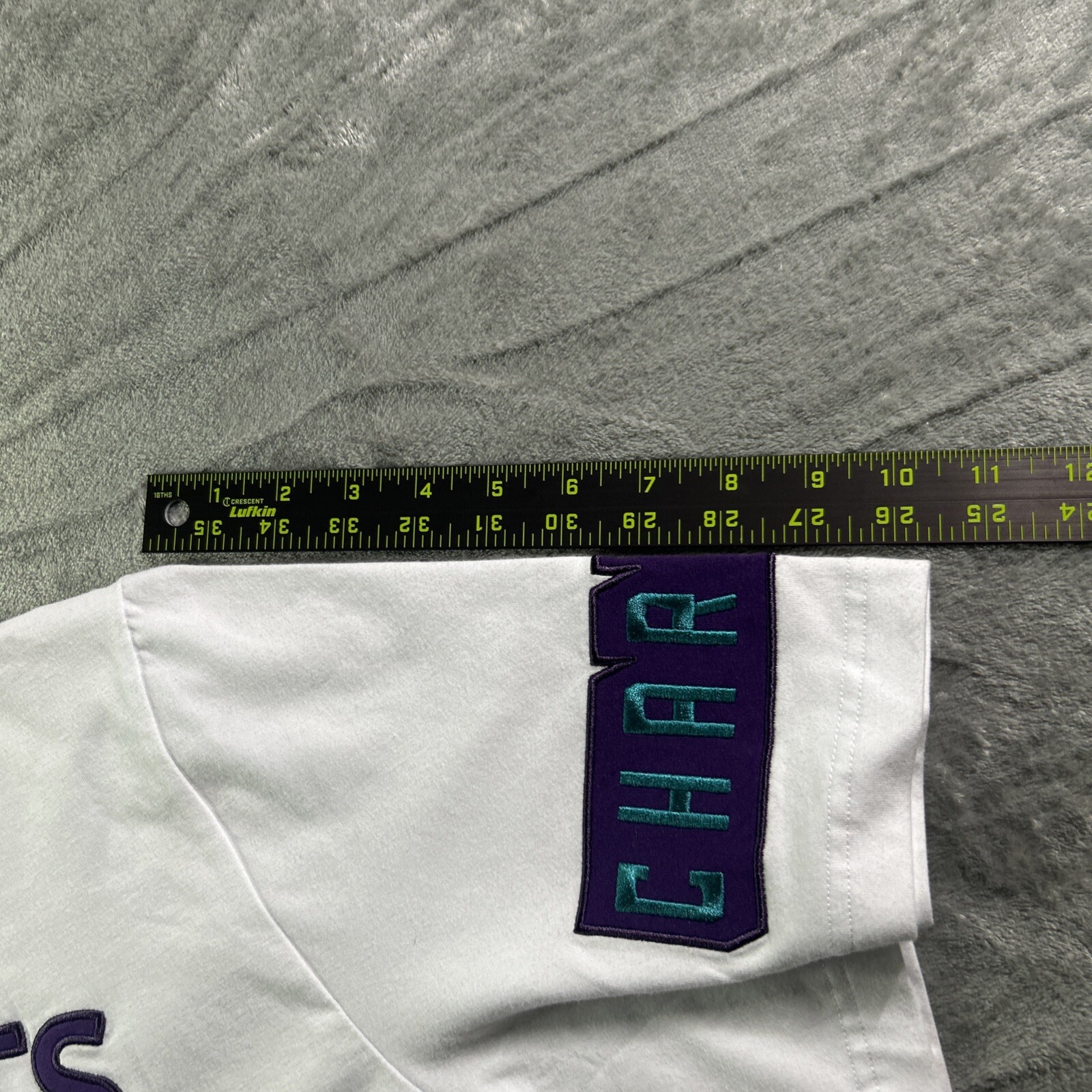 FISLL NBA- Men's Charlotte Hornets Team- Size XXL Men’s - Stitch Embroidery-NWT