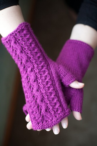Knitting Pattern - mittens mitts gloves - adult sizes- FALLING-IN-LOVE - Picture 5 of 5