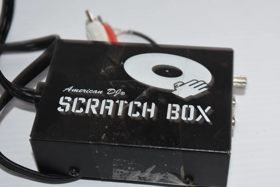 Caja rascadora DJ americana UNIDAD SOLO COMO SE VE SIN CABLES ADICIONALES Foto 2 de 4