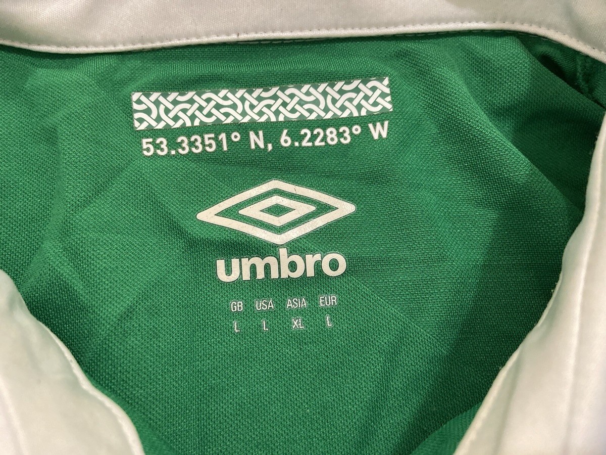 Camiseta De Fútbol Selección De Irlanda Talla L Marca Umbro | Cuotas sin interés
