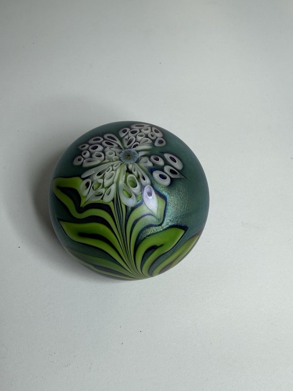 Orient & Flume 1978 Signed Art Glass Paperweight Floral Iridescent Studio Glass