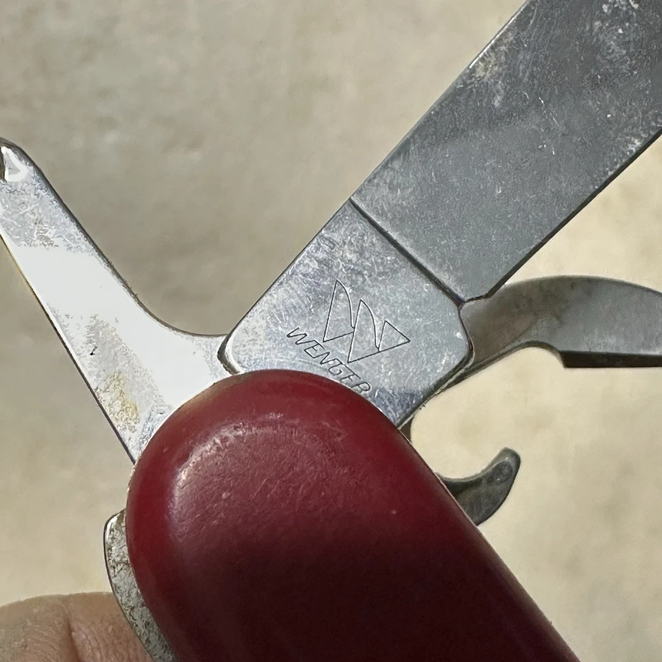 Navaja suiza Wenger surtido raro con llaves Allen Foto 2 de 4