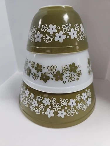 VTG  Pyrex Spring Blossom Mixing Bowl Set of 3 Green Crazy Daisy 401 402 403 MCM