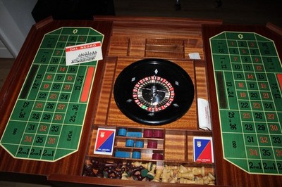 Dal Negro Italian Roulette Table Set   Antique, Complete (New Old Stock)