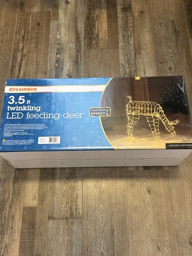 NUOVO Open Box SYLVANIA 3,5 piedi scintillante LED alimentazione cervi interno/esterno bianco caldo - Foto 16 di 16