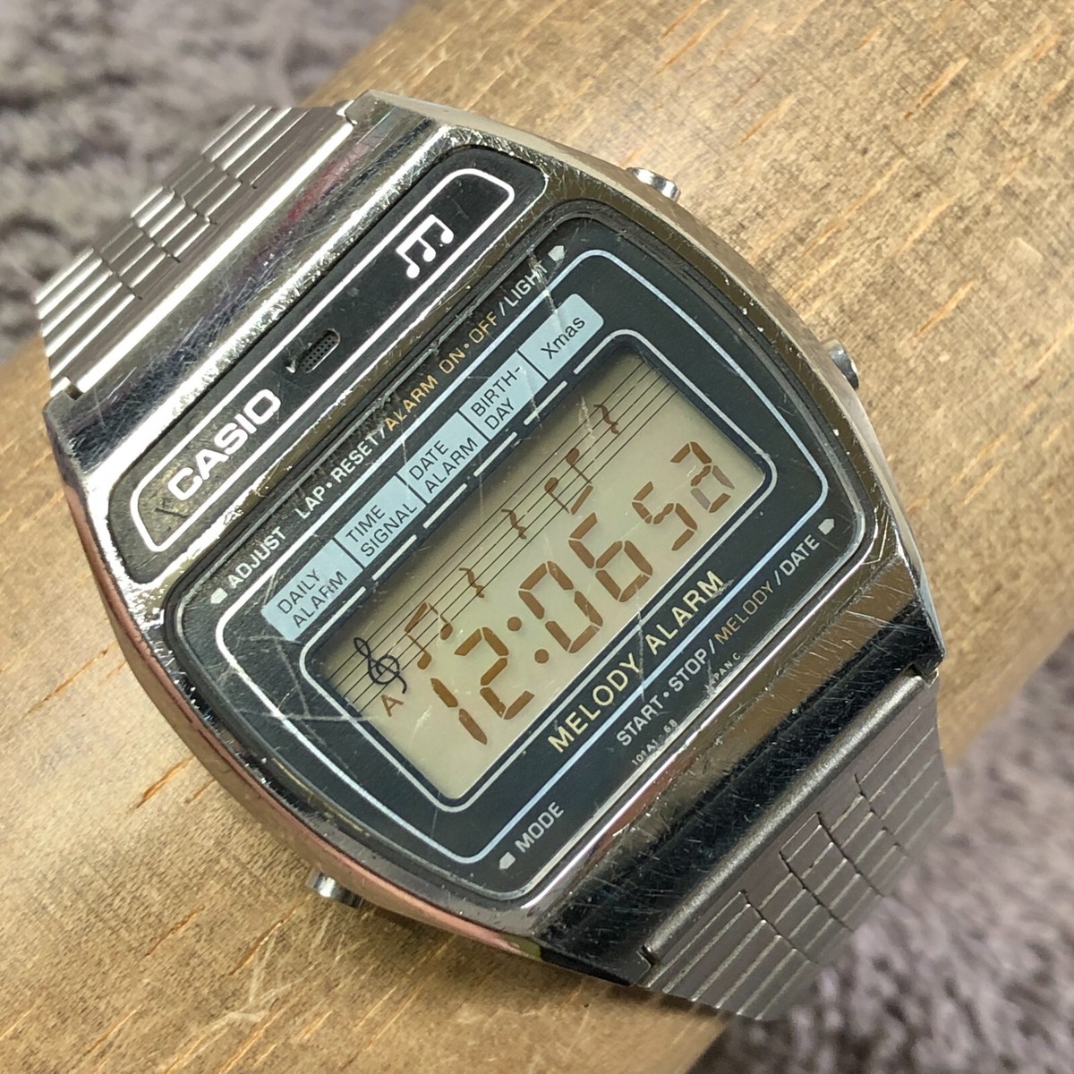 希少　CASIO M-1230 MELODY ALARM デジタル クロノグラフ Vintage Casio Men M-1230 Melody Alarm Musical Quartz Digital