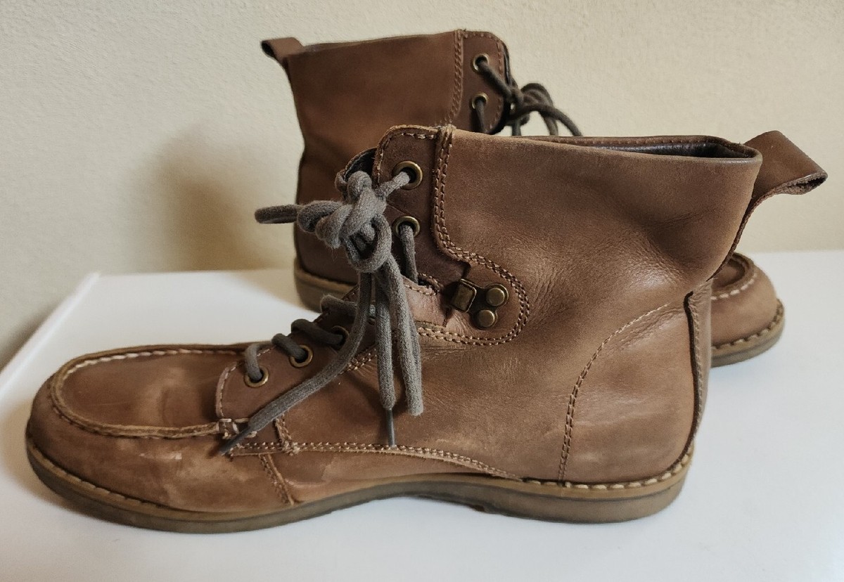 GBX Layne Brown Lace Up Moc Toe Leather Ankle Chukka Men display picture 2