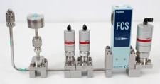 Fujikin FCS-4WS-F450 Mass Flow Controller w/ Valves .39~59 MPa N.C. CF4 Gas
