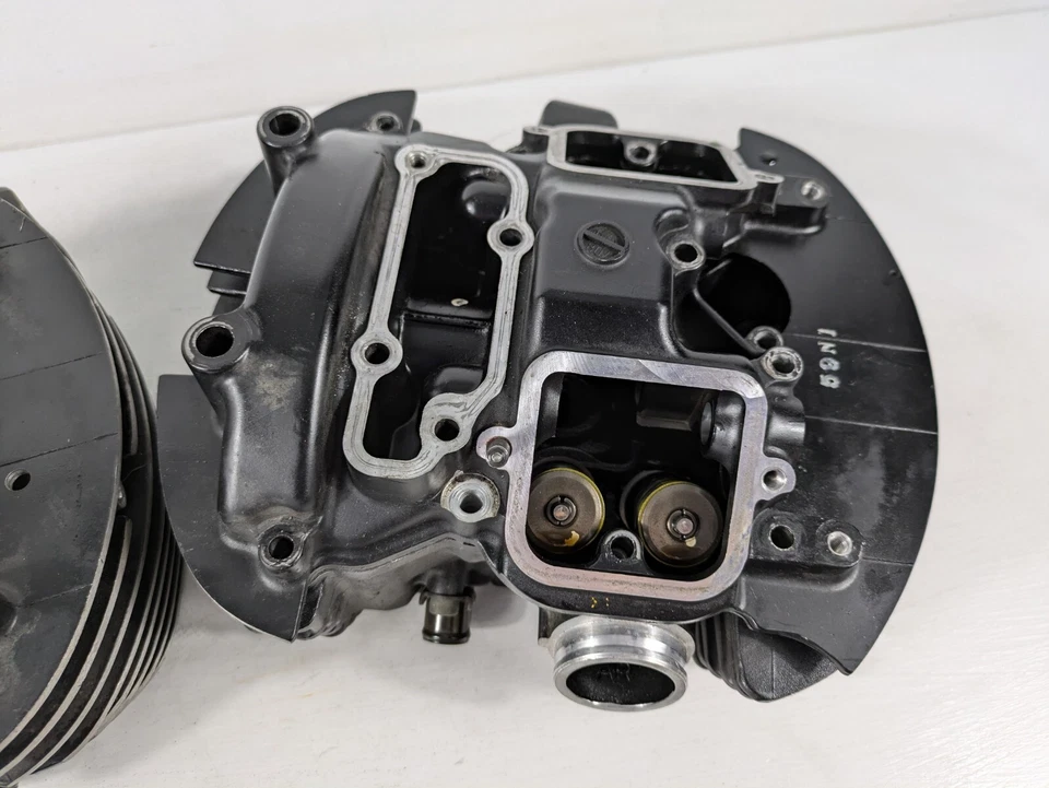 2005 - 2009 铃木大道 800 M50 VZ800 前后气缸盖 — 第 4/4 张图片