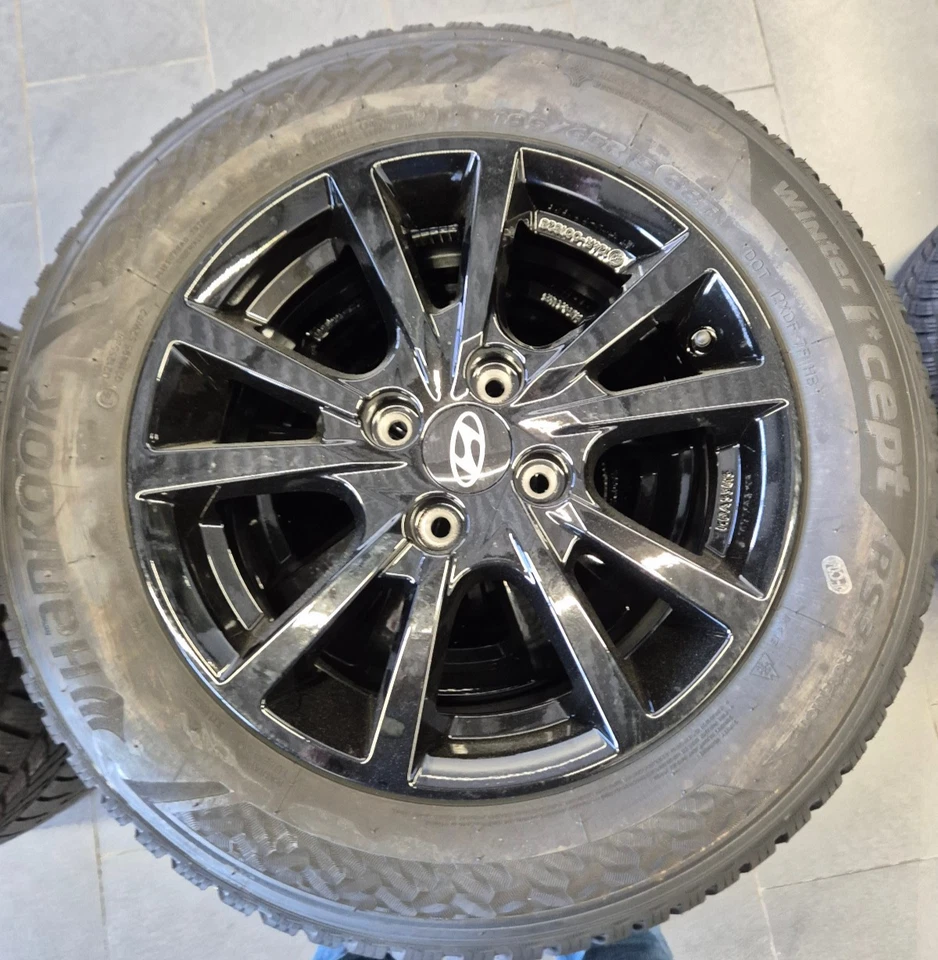 4 Winterräder Hyundai Bayon I20 BC3 185 65 R15 88T Hankook Winter Reifen - Bild 2 von 4