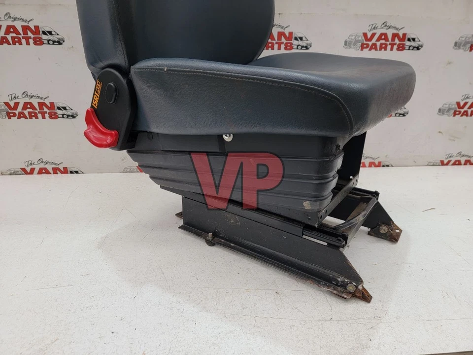 LDV Convoy - Vinyl Single Drivers Right Seat - 13k Miles! - Image 3 of 4